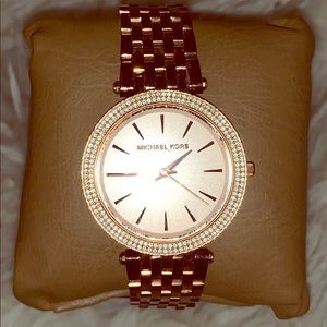 Michael Kors women’s gold stainless steel watch⭐️